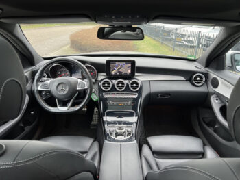 Mercedes-Benz C-Klasse Estate 180 AMG-line Automaat | Schuifdak | Leder | Camera | Trekhaak