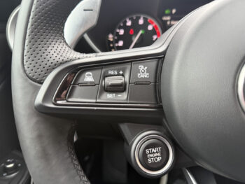 45219432-alfa-romeo-giulia-2022