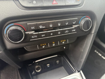 49264998-kia-ceed-sportswagon-2024