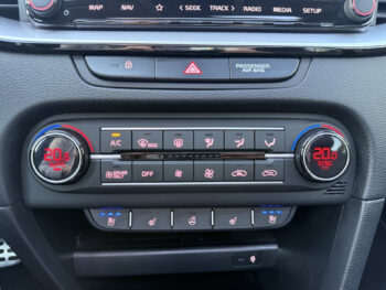 50286279-kia-xceed-2021