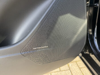 50466709-kia-niro-2022