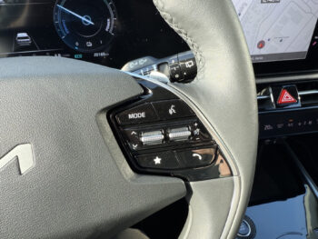 50466968-kia-niro-2022