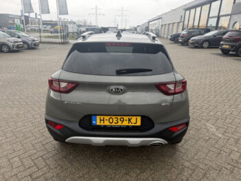 50607868-kia-stonic-2020