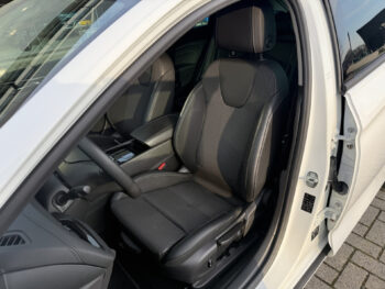 50685430-opel-insignia-2018