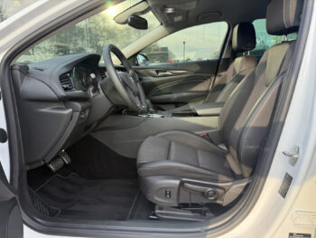 50685430-opel-insignia-2018