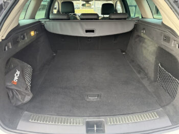 50685430-opel-insignia-2018