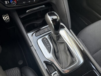 50685430-opel-insignia-2018