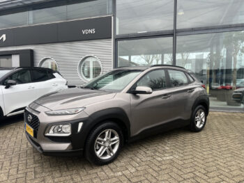 50760766-hyundai-kona-2018