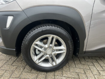 50760766-hyundai-kona-2018