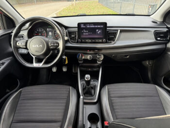 50784683-kia-rio-2022