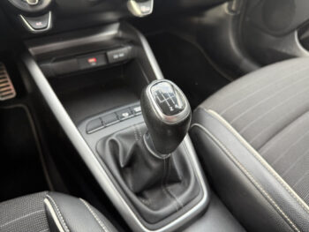 50784683-kia-rio-2022