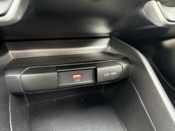 50784683-kia-rio-2022