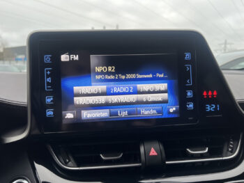 50796525-toyota-c-hr-2017