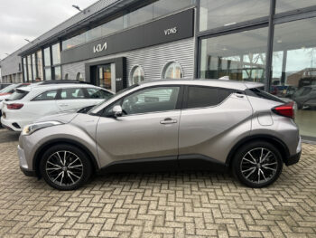 50796525-toyota-c-hr-2017