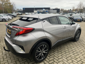 50796525-toyota-c-hr-2017