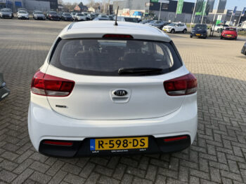 50813656-kia-rio-2017