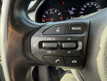 50813656-kia-rio-2017