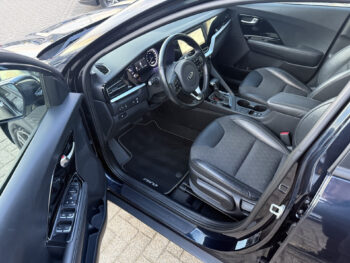 50832347-kia-niro-2019