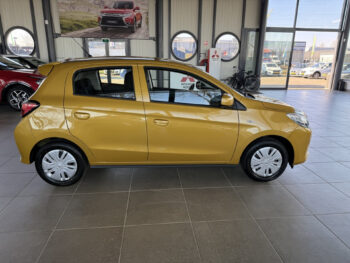 51022090-mitsubishi-space-star-2024