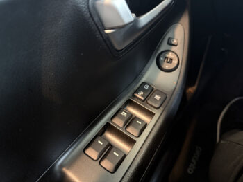 51022828-kia-picanto-2016