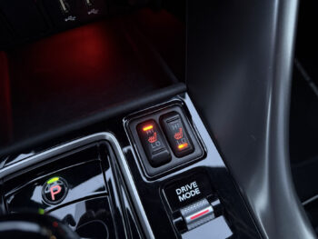 51081107-mitsubishi-eclipse-cross-2023