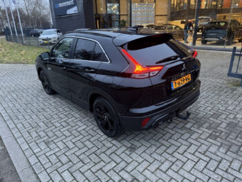 51081107-mitsubishi-eclipse-cross-2023