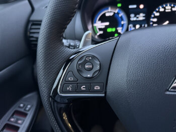 51081107-mitsubishi-eclipse-cross-2023