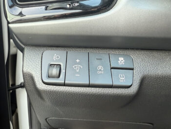 51094751-kia-rio-2022