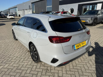 51103293-kia-ceed-sportswagon-2025