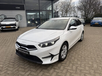 51112299-kia-ceed-sportswagon-2024