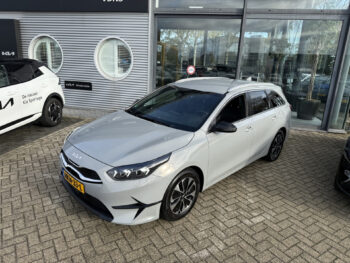 51112300-kia-ceed-sportswagon-2025