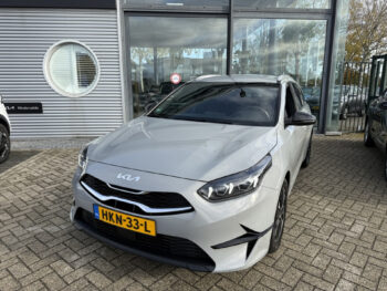 51112300-kia-ceed-sportswagon-2025