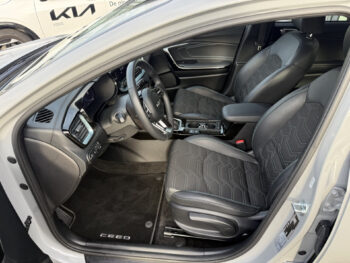 51112300-kia-ceed-sportswagon-2025