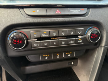 51112300-kia-ceed-sportswagon-2025