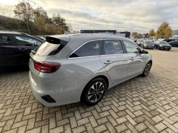 51112300-kia-ceed-sportswagon-2025