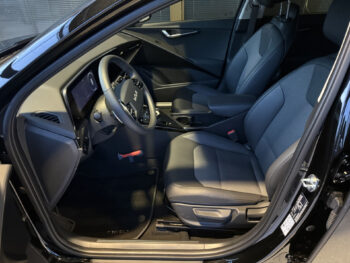 51112302-kia-niro-ev-2025