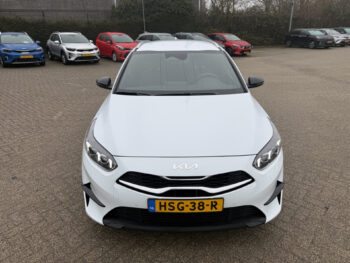 51112304-kia-ceed-sportswagon-2025