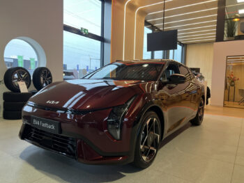 51235014-kia-ev4-fastback-2026