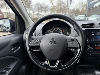 51247723-mitsubishi-space-star-2024