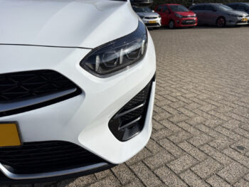 51432453-kia-ceed-2022