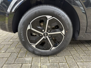 51536631-kia-niro-2022