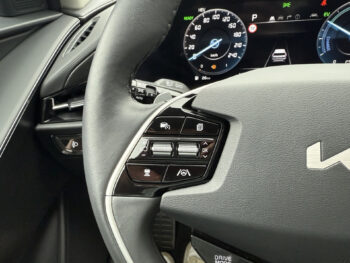 51536631-kia-niro-2022