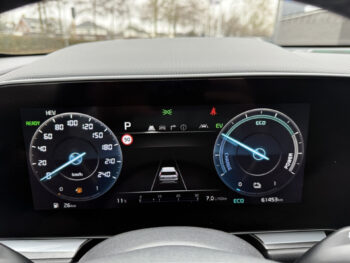 51536631-kia-niro-2022