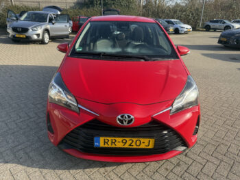 51652962-toyota-yaris-2018