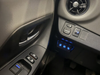 51652962-toyota-yaris-2018