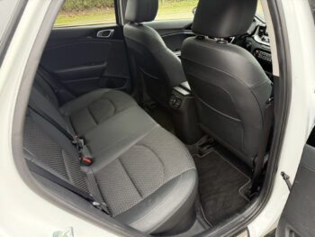 51704745-kia-xceed-2020