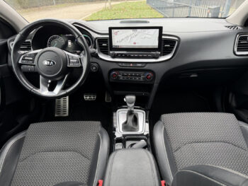 51704745-kia-xceed-2020