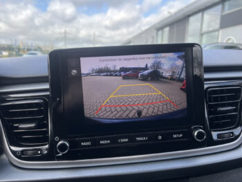 51724680-kia-rio-2023