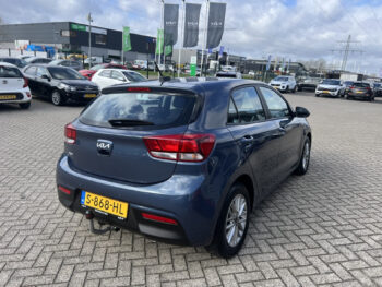 51724680-kia-rio-2023