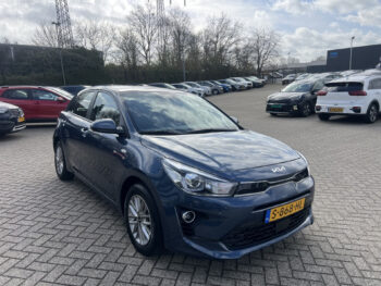 51724680-kia-rio-2023